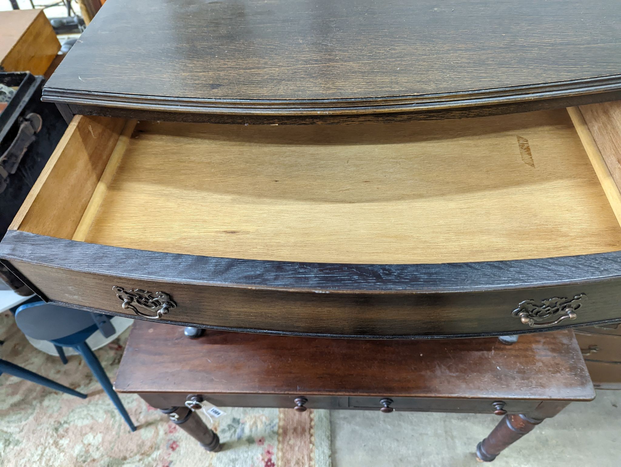 Two mahogany bow front chests, larger width 80cm, depth 48cm, height 80cm